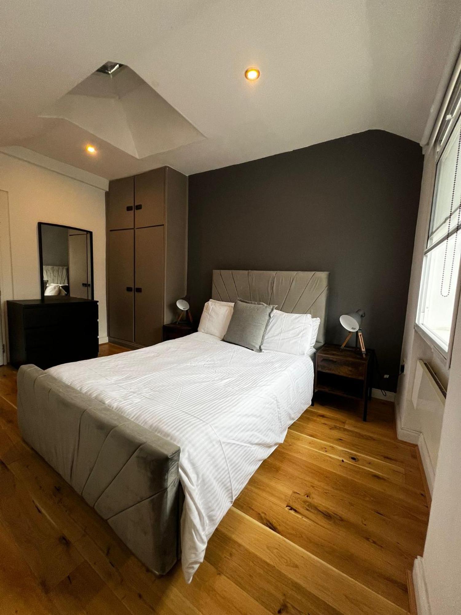 Goodge Street Apartments London Eksteriør billede
